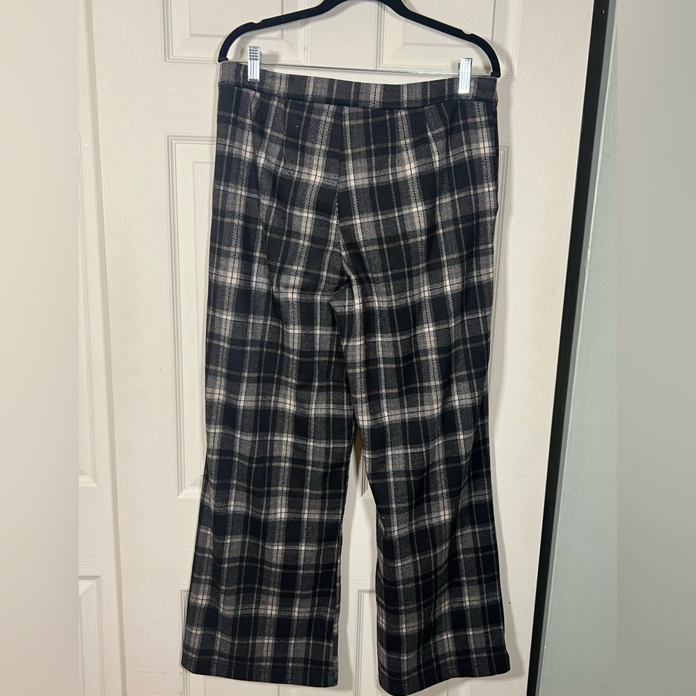 KUT from the cloth Plaid light flannel pants, size 10 - Picture 5 of 7